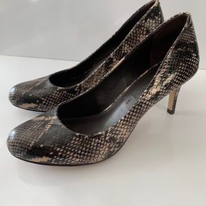 Banaba Republic Heels Snakeskin Print shoes